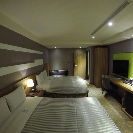 Ximen Hotel B Tajpej Buitenkant foto