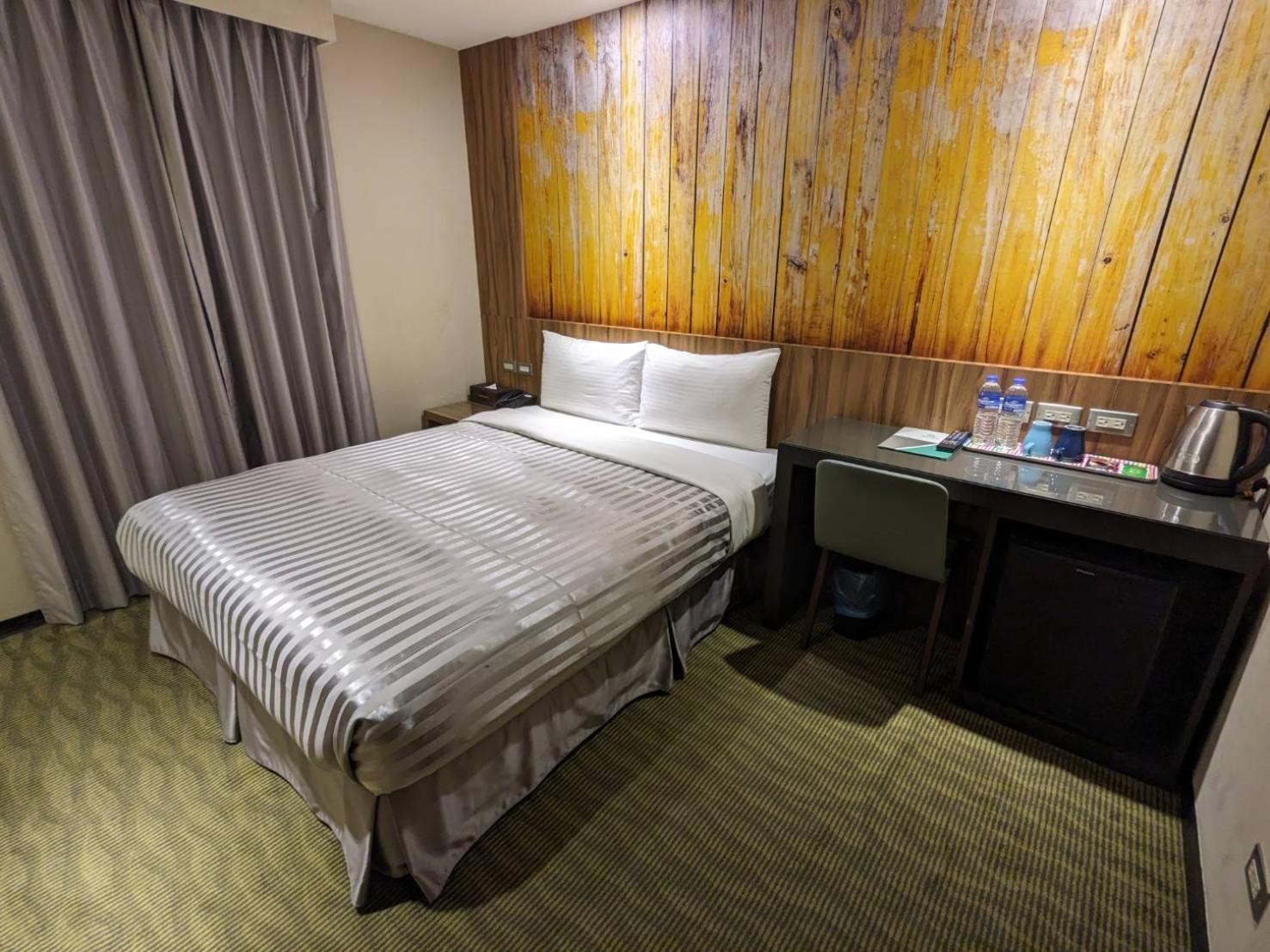 Ximen Hotel B Tajpej Buitenkant foto